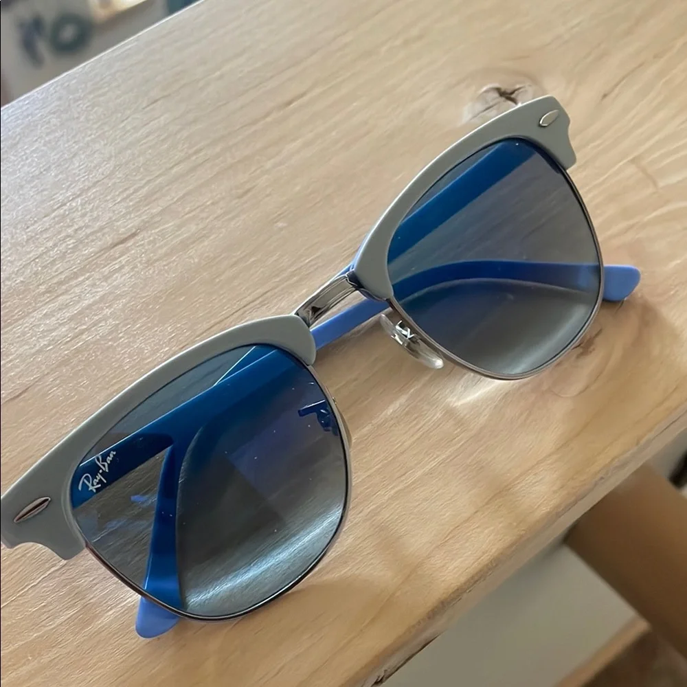 Ray-Ban Rare Blue wayfarer sunglasses - Picture 5 of 5